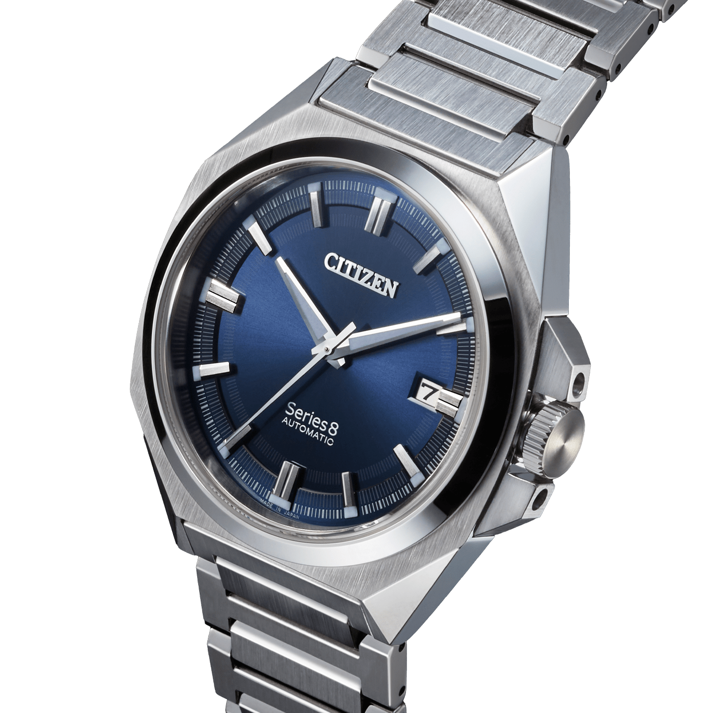 Citizen Series 8 automatisch horloge met blauwe wijzerplaat en stalen armband.