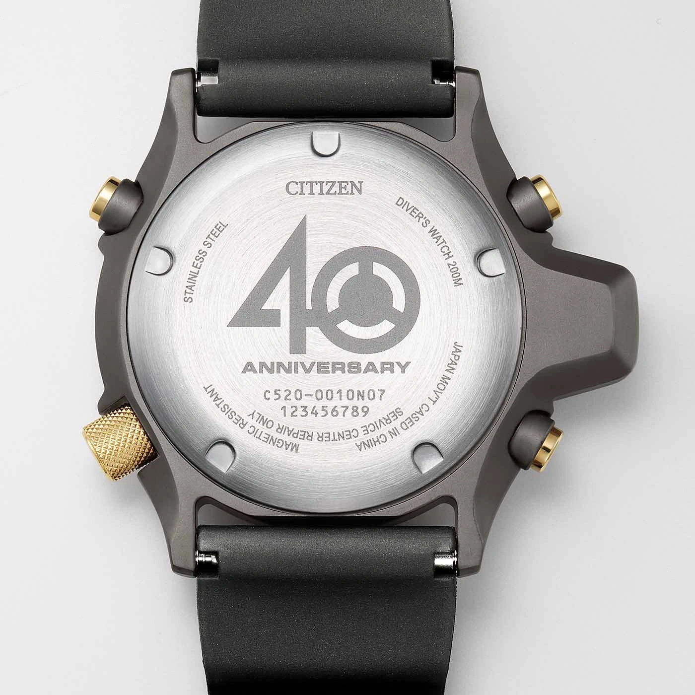 Citizen horlogerug met tekst: roestvrij staal, jubileum, duikhorloge, Japan.