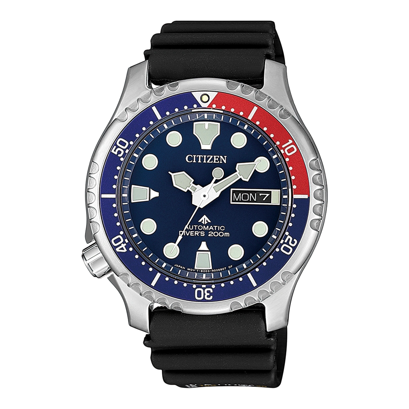Citizen horloge met blauw-rode bezel, zwarte band en dag/datum weergave.