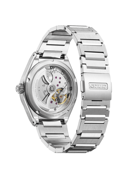 Citizen horloge achterkant met zichtbaar mechanisme en metalen band, close-up.