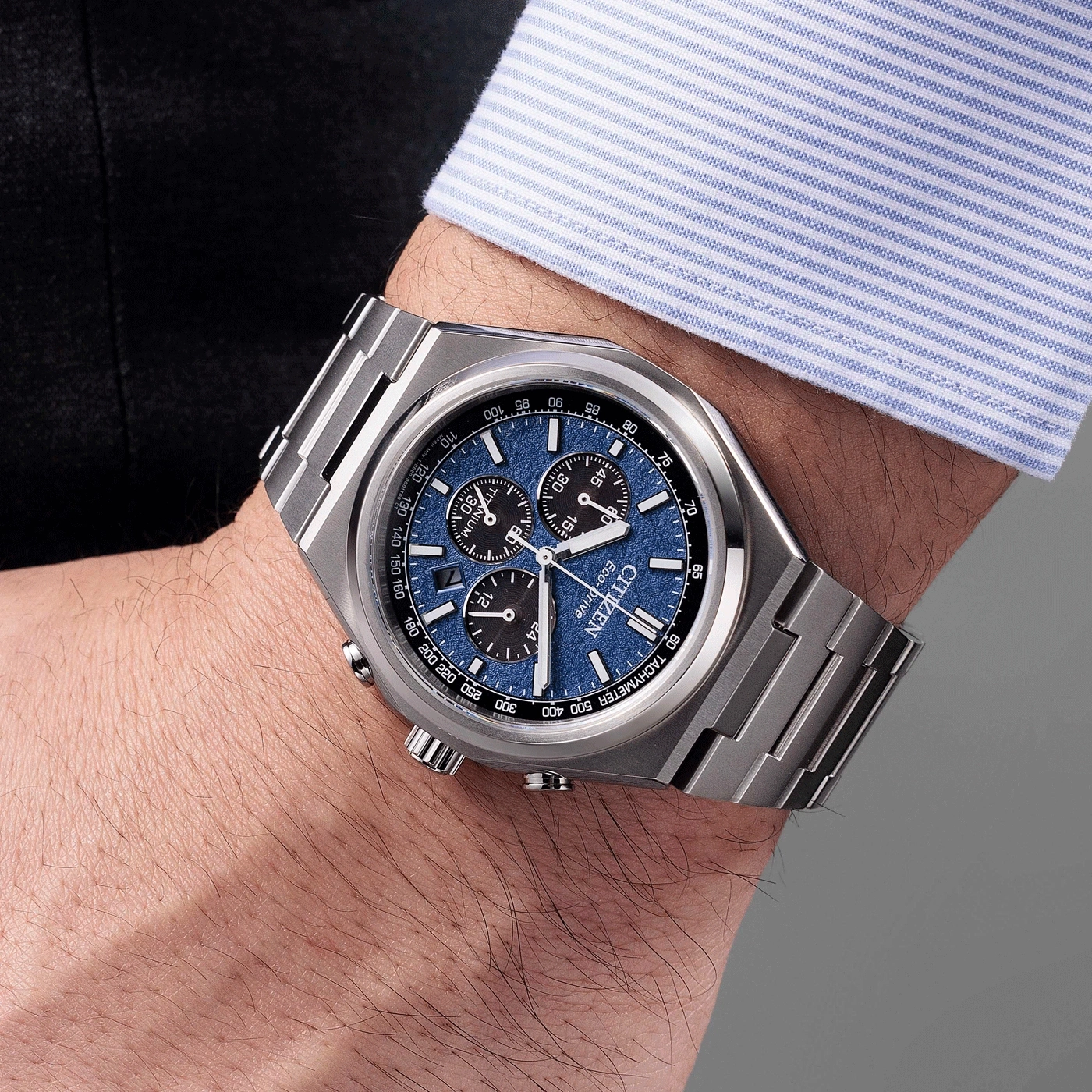 Citizen horloge om de pols, blauwe wijzerplaat, titanium, Eco-Drive, chronograaf, stijlvol accessoire
