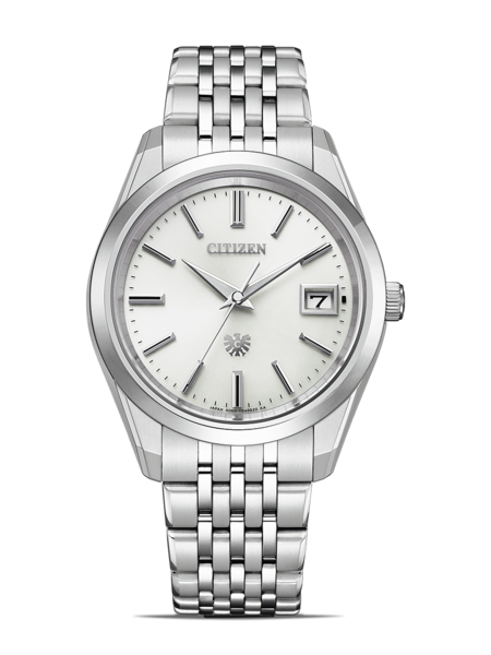 Citizen horloge met zilveren band en witte wijzerplaat, datumweergave.