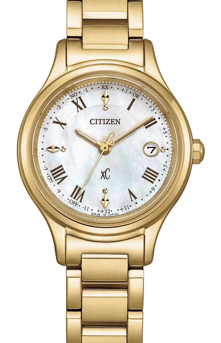 Gouden Citizen horloge met witte wijzerplaat, Romeinse cijfers en datumweergave.