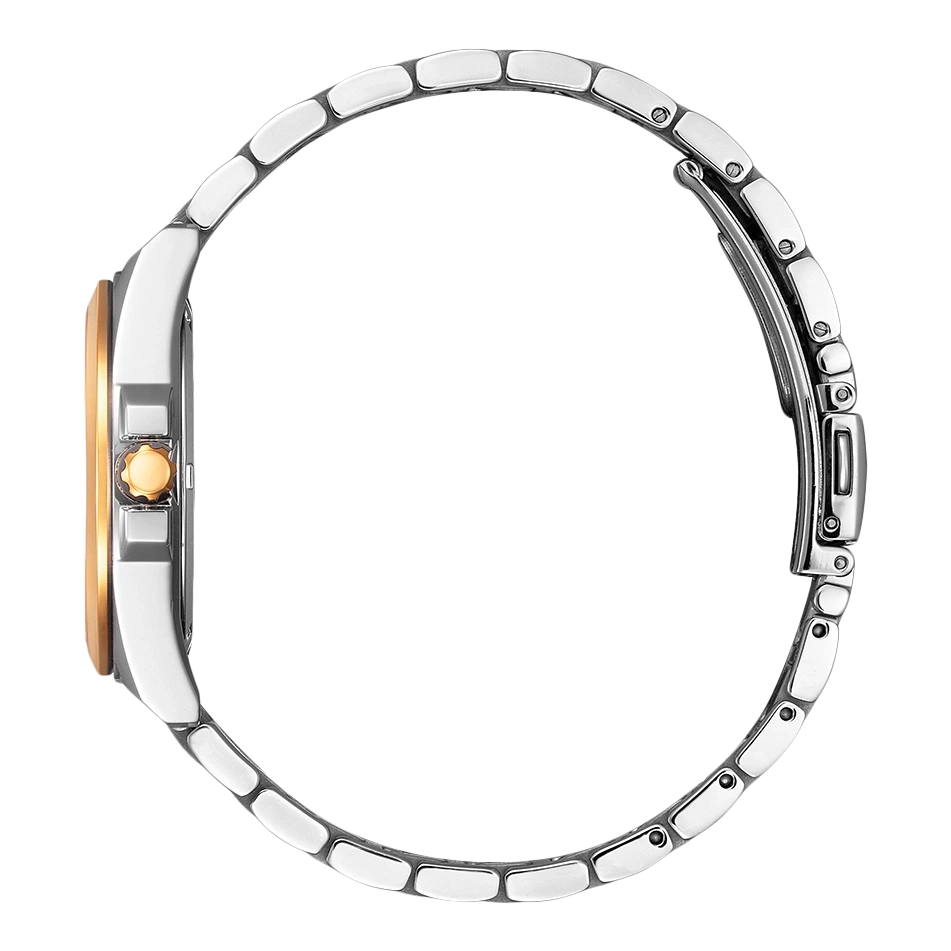 Zijaanzicht van een zilveren horloge met een gouden wijzerplaat en band.