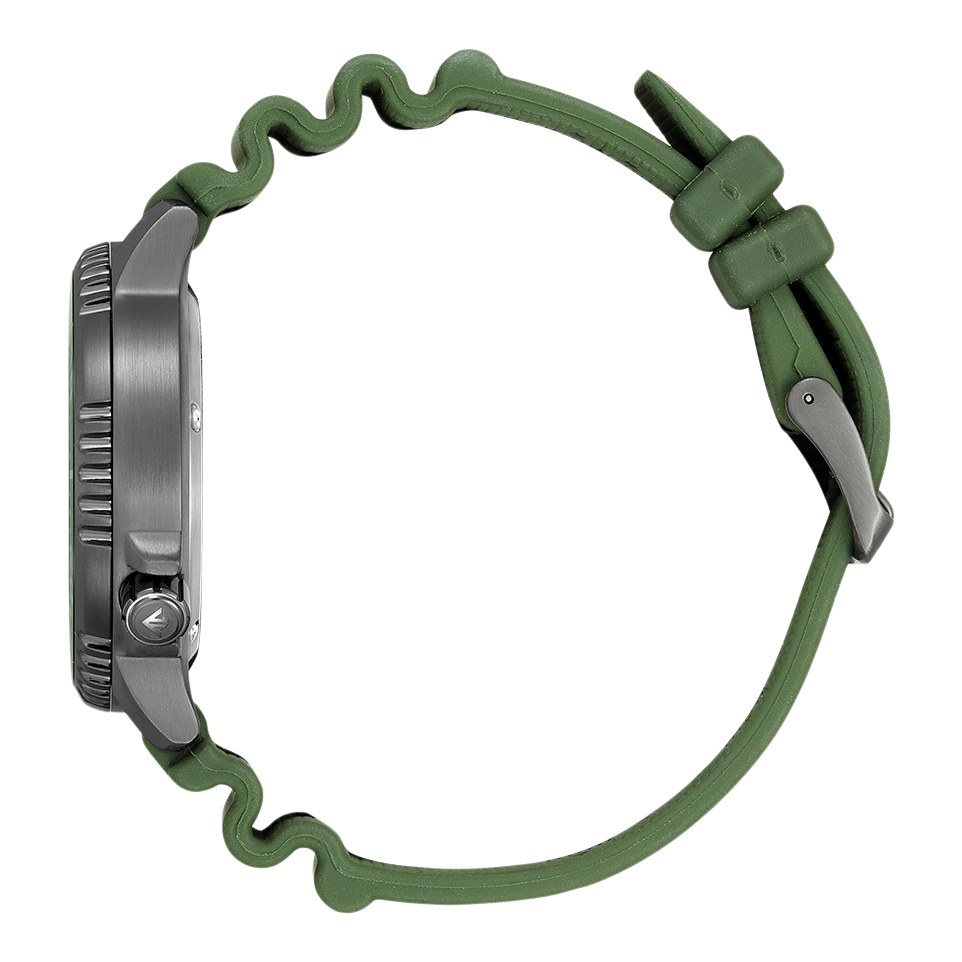 Zijaanzicht van een groen horloge met een uniek golvend bandontwerp.