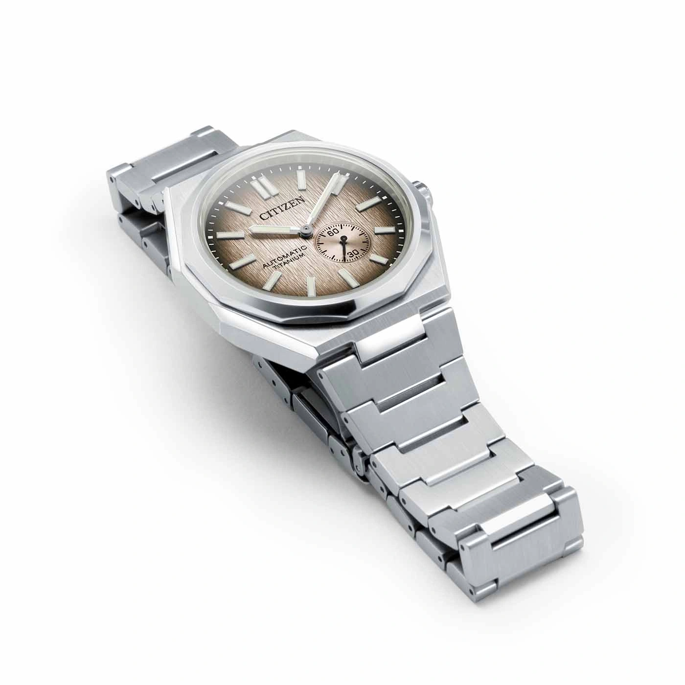 Citizen horloge met zilveren band en bruine wijzerplaat, automatisch titanium.