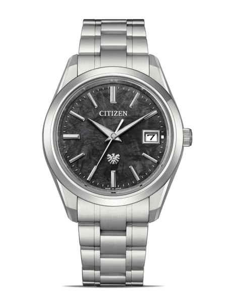 Citizen horloge met zwarte textuur wijzerplaat en zilveren armband