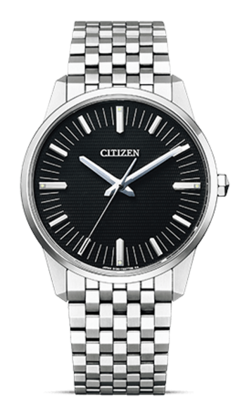 Citizen horloge met zwarte wijzerplaat en zilveren band.