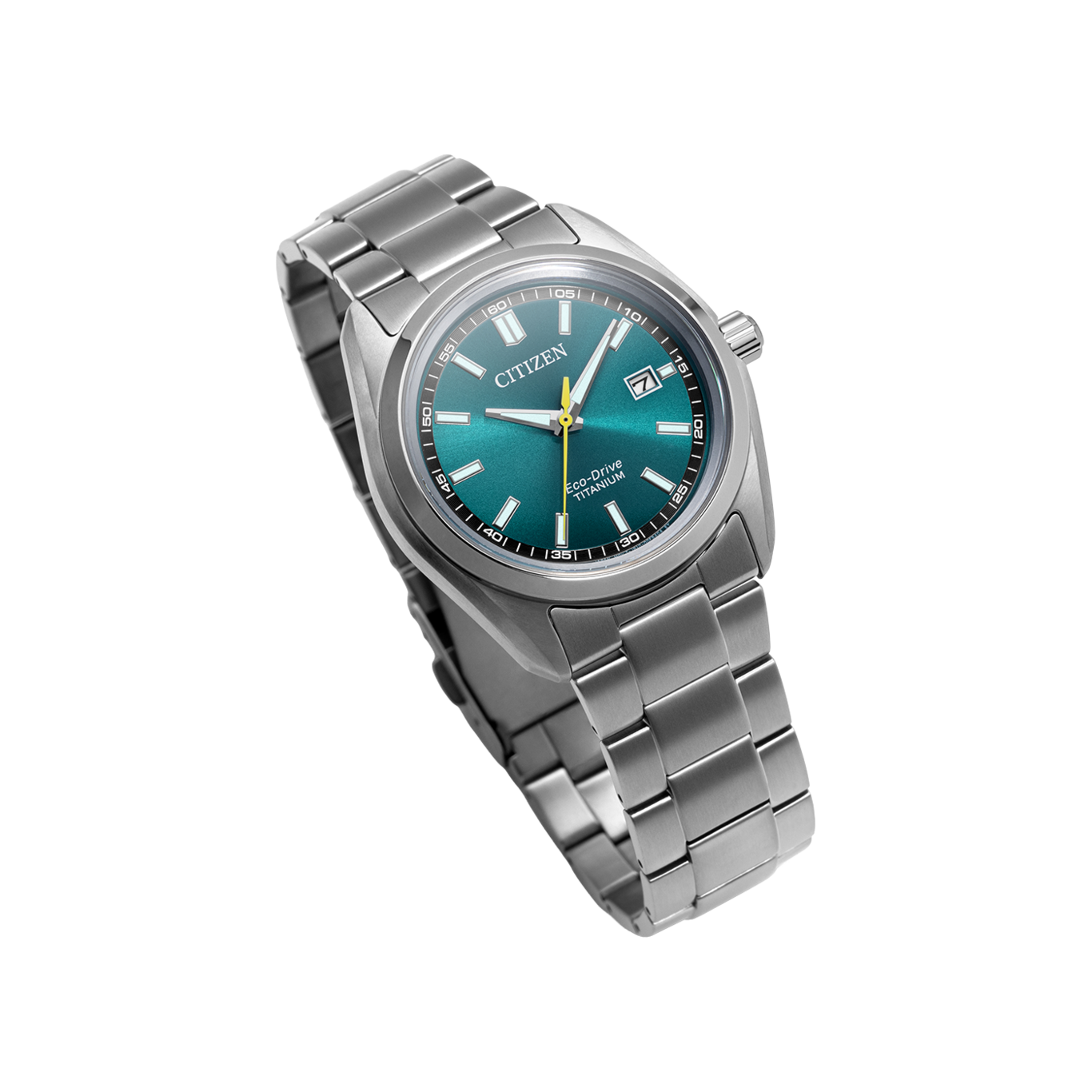 Een modern Citizen Eco-Drive titanium horloge met een teal wijzerplaat en zilveren band, tegen een witte achtergrond.