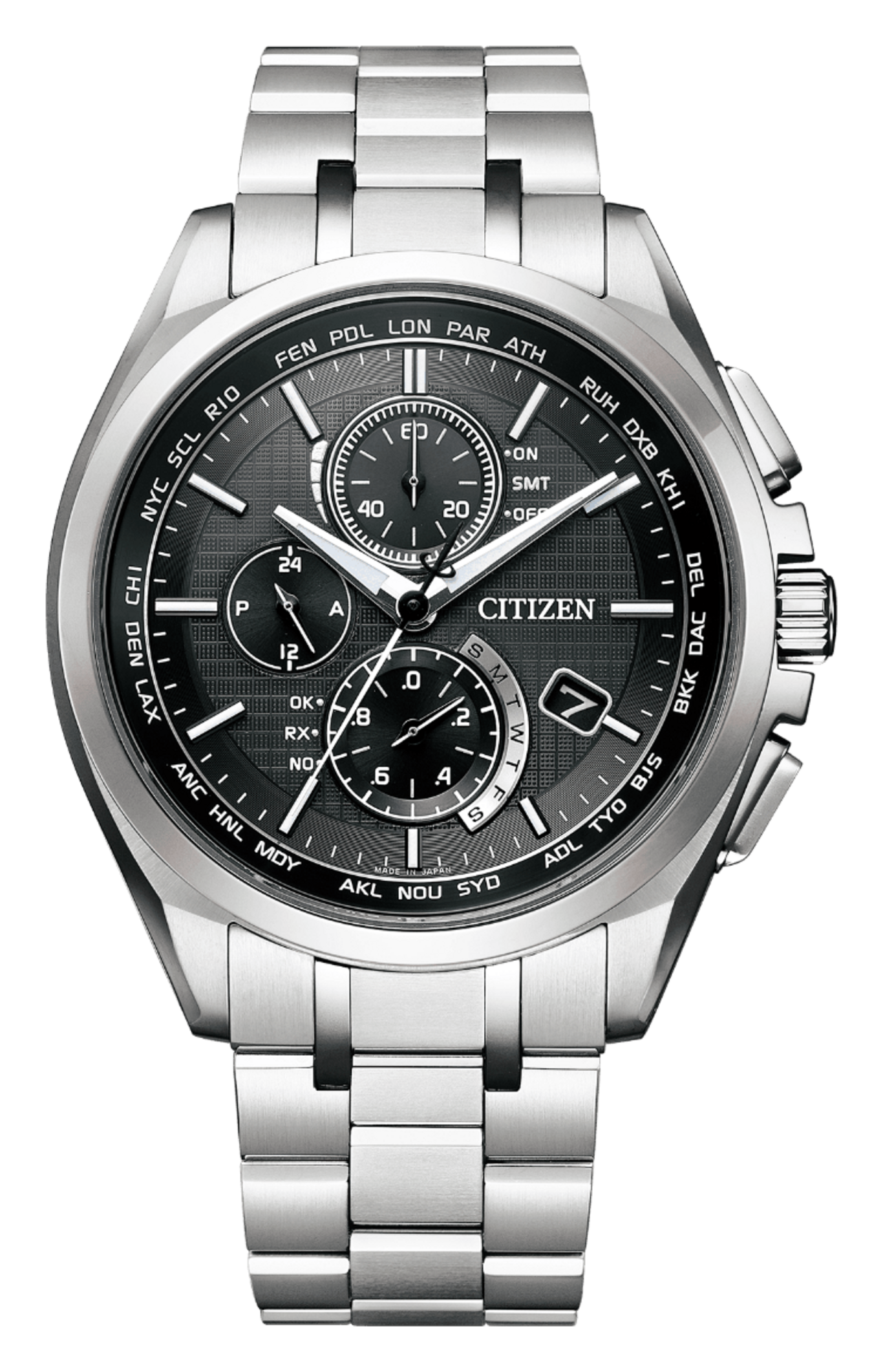 Citizen horloge met meerdere wijzerplaten, zilveren band en wereldtijdfuncties.