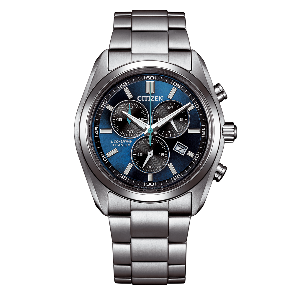 Een metalen Citizen Eco-Drive horloge met een blauwe wijzerplaat.