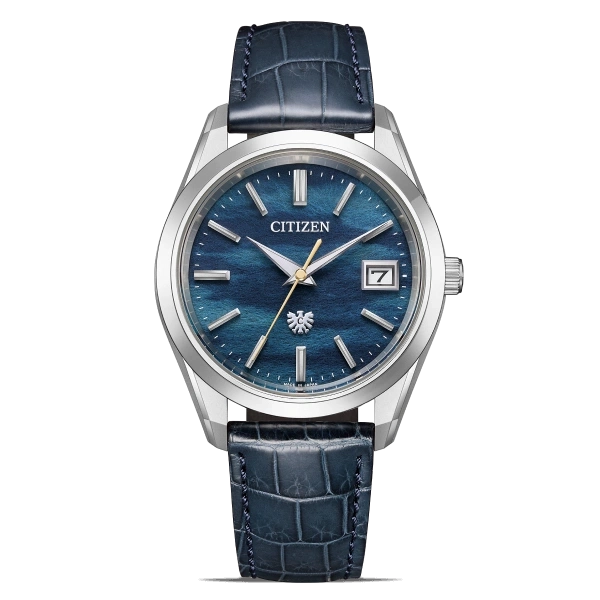Citizen horloge met blauwe wijzerplaat en leren band, elegant design