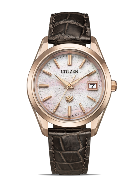 Citizen-Uhr mit roségoldenem Gehäuse, weißem Zifferblatt und braunem Lederarmband