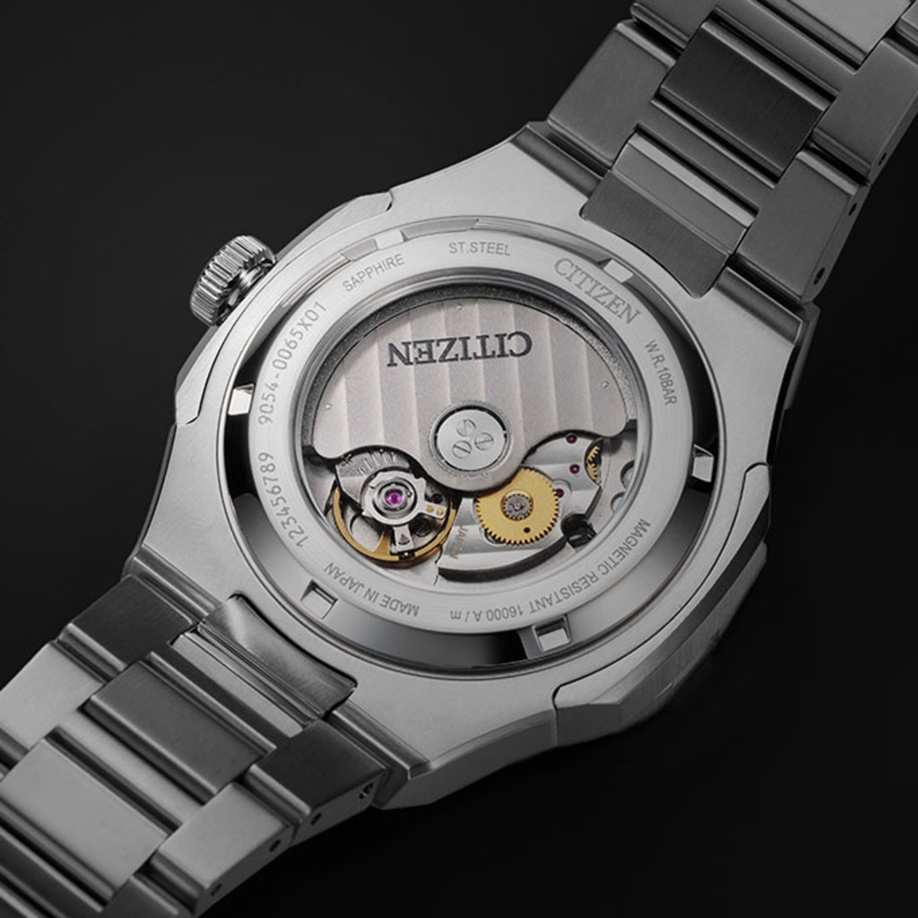 Citizen horlogerug met zichtbaar mechanisme, saffier en roestvrij staal.