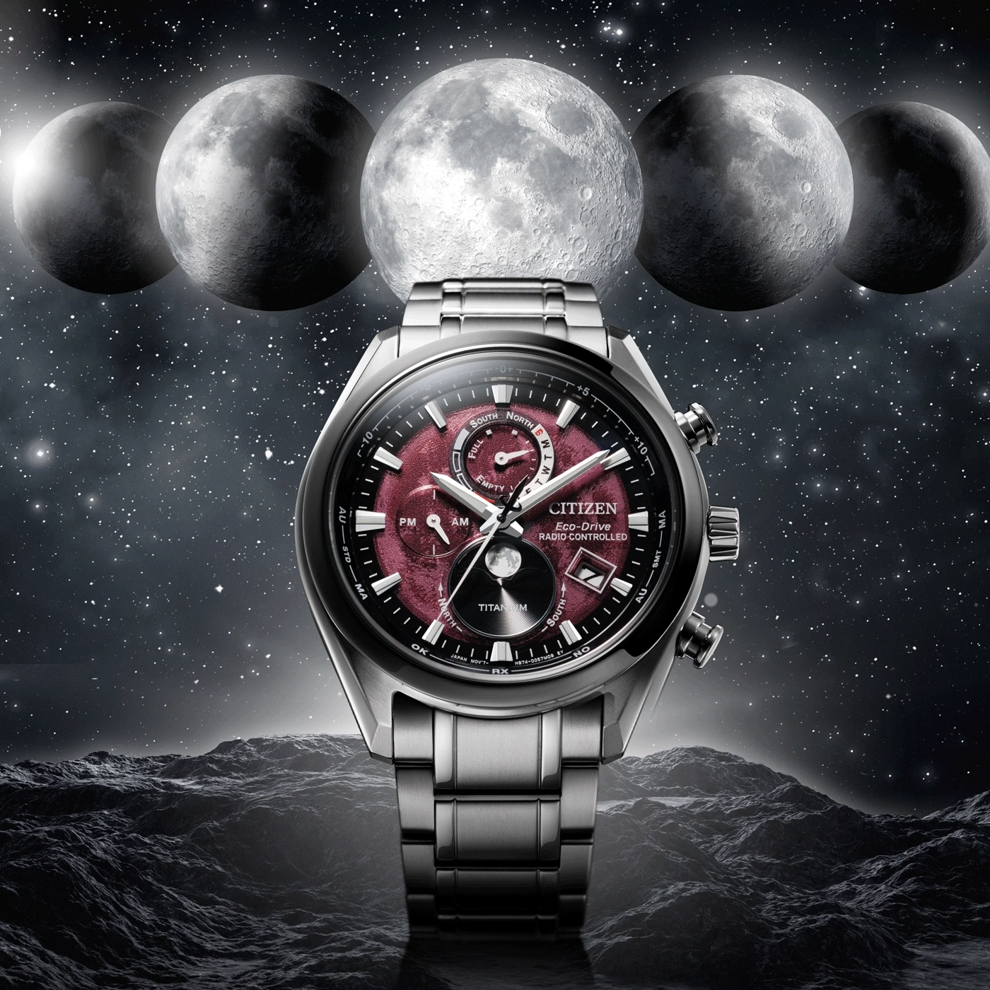 Citizen horloge met rode wijzerplaat, manen en sterrenachtergrond.