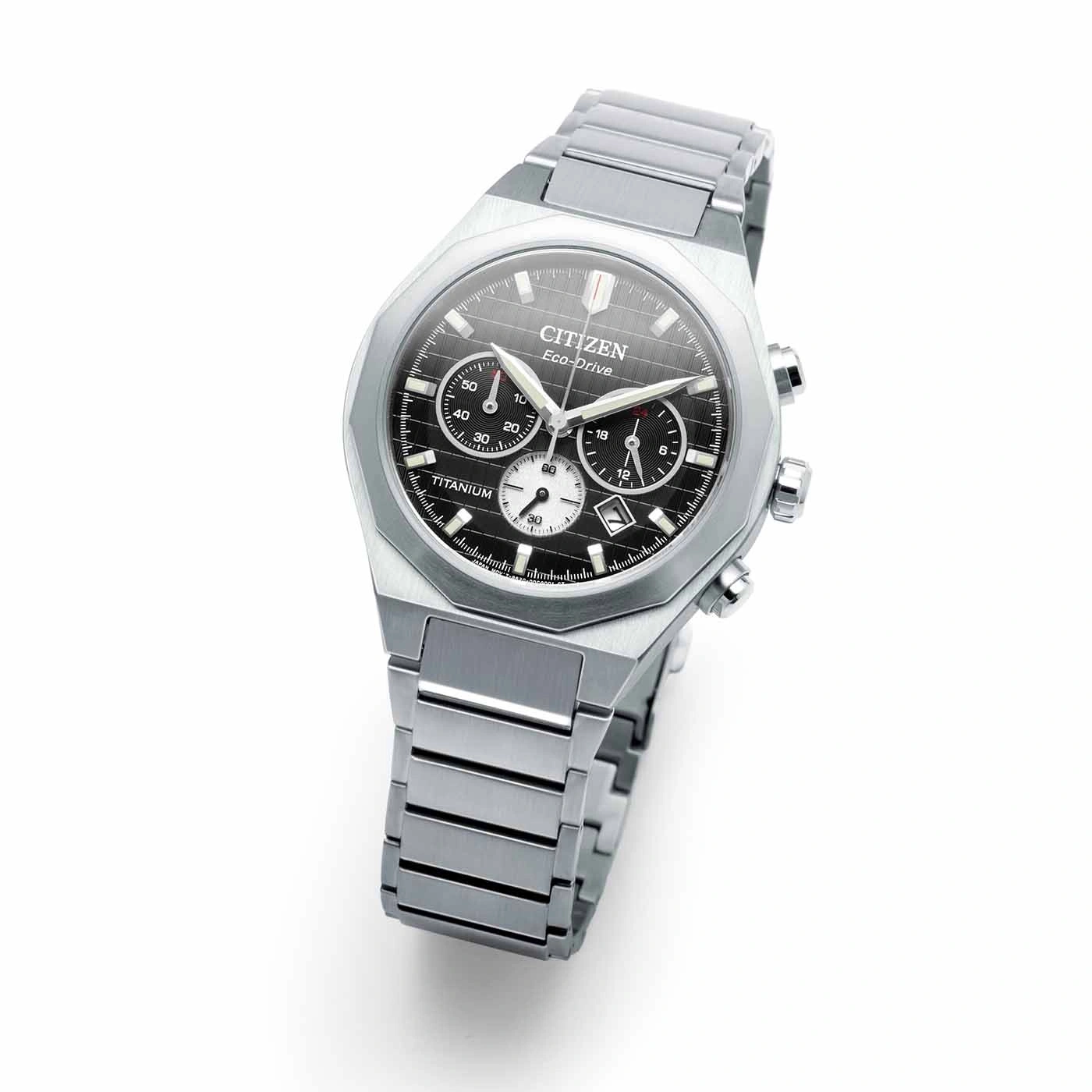 Citizen Eco-Drive titanium horloge met zwarte wijzerplaat en chronograaf functies