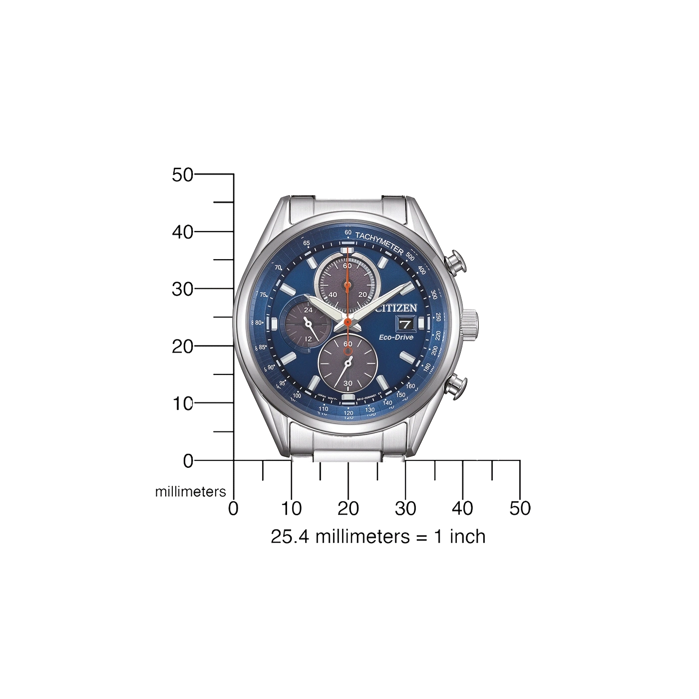 Citizen horloge met blauwe wijzerplaat, tachymeter en datumweergave, met millimeterschaal.