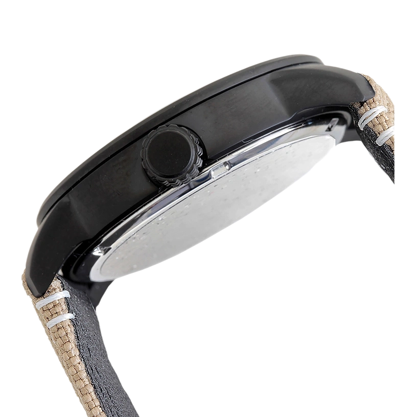 Close-up van een zwart horloge met een beige en zwarte band, zijaanzicht.