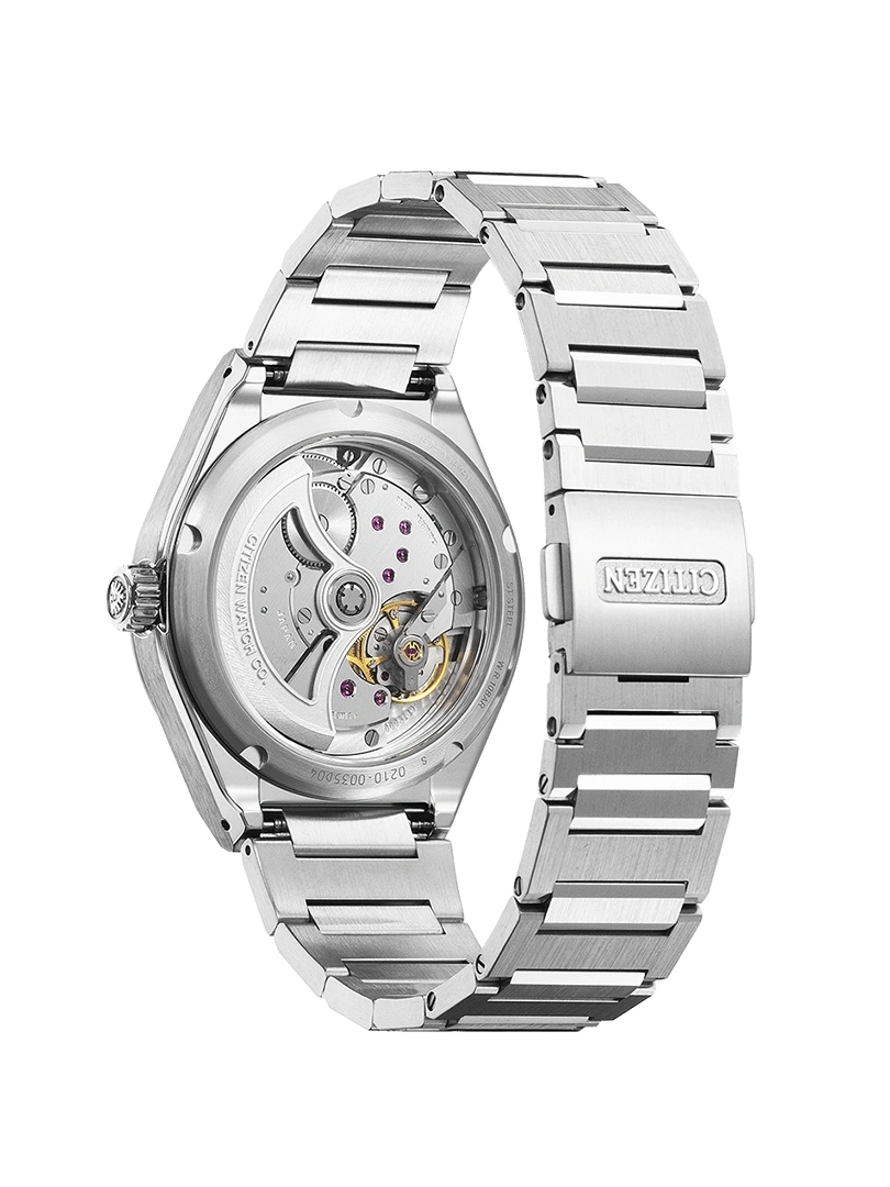 Citizen horloge achterkant met zichtbaar mechanisme en metalen band, close-up.