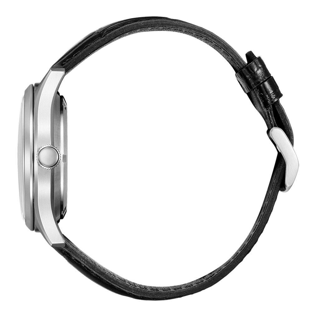 Zijaanzicht van een zilveren horloge met een zwarte leren band.