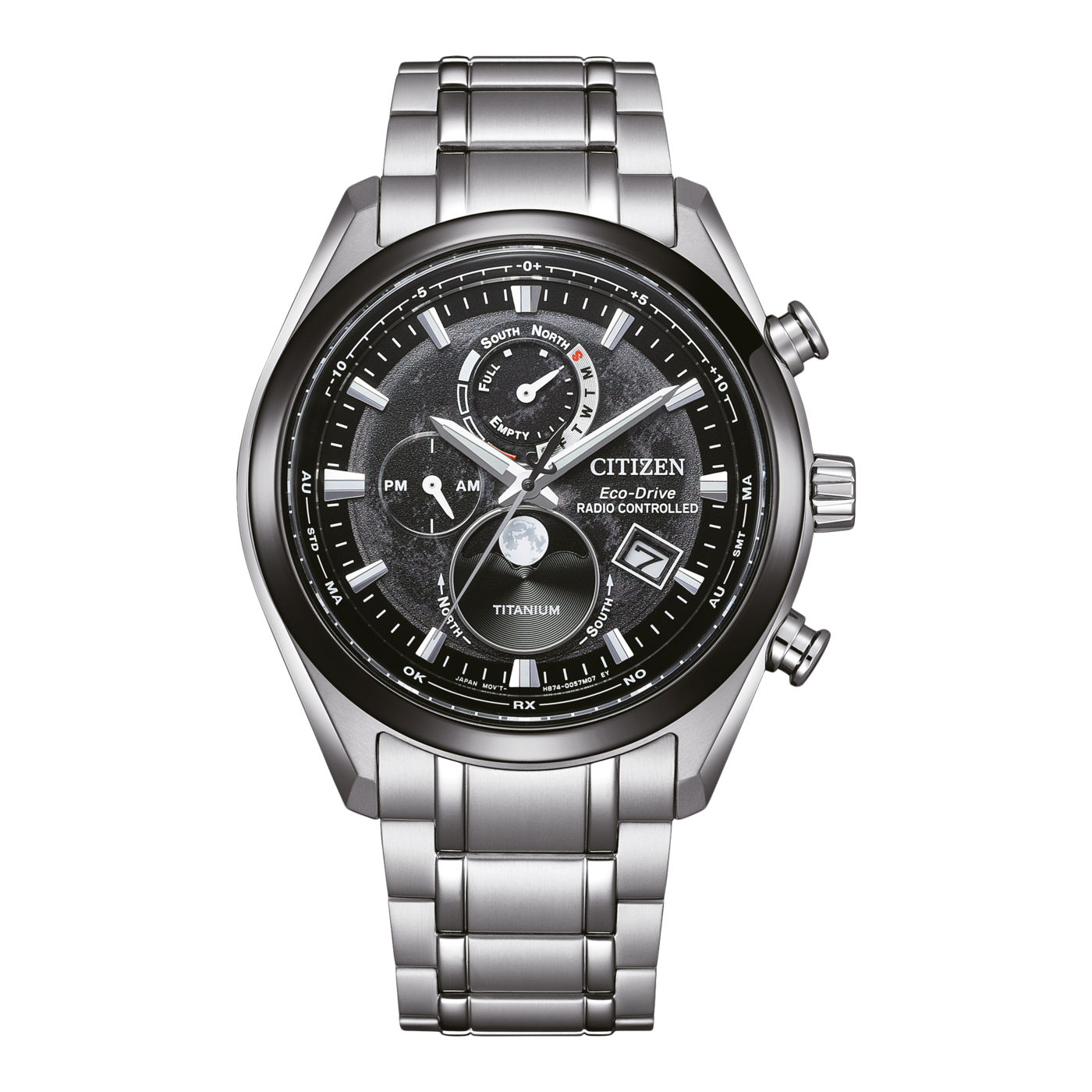Citizen Eco-Drive horloge met zwarte wijzerplaat, titanium, radiogestuurd en datumweergave.