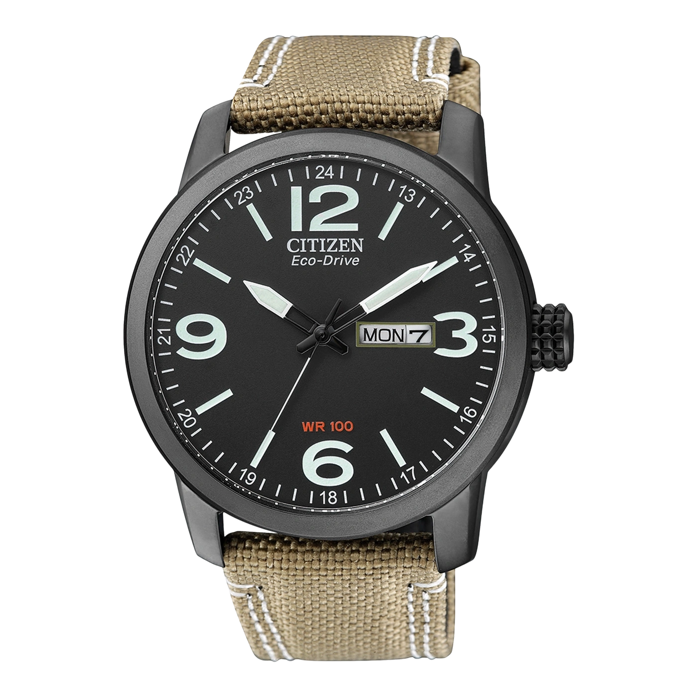 Citizen Eco-Drive horloge met zwarte wijzerplaat, cijfers en canvas band. Dag- en datumweergave.