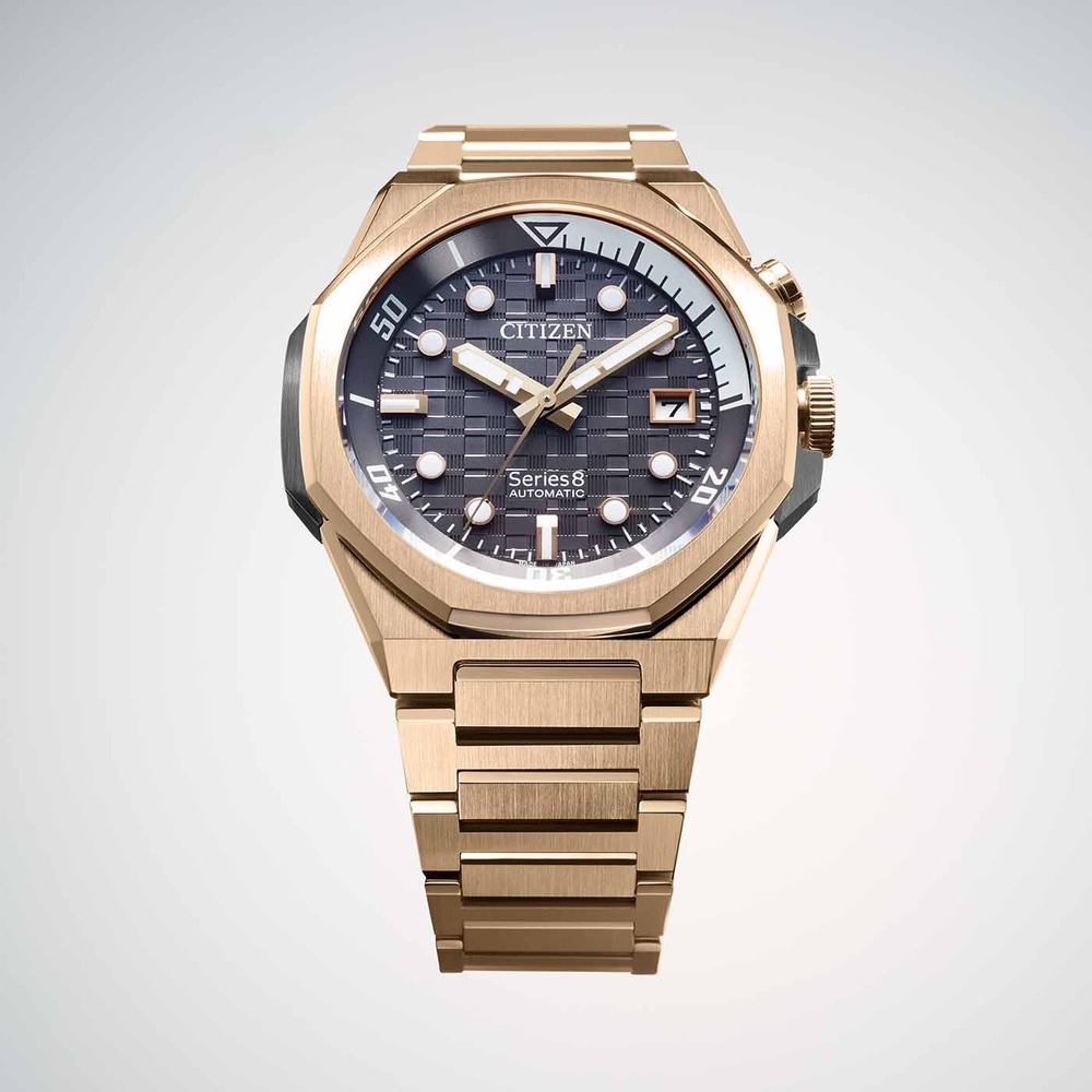 Citizen Series 8 automatisch horloge met gouden kast en armband