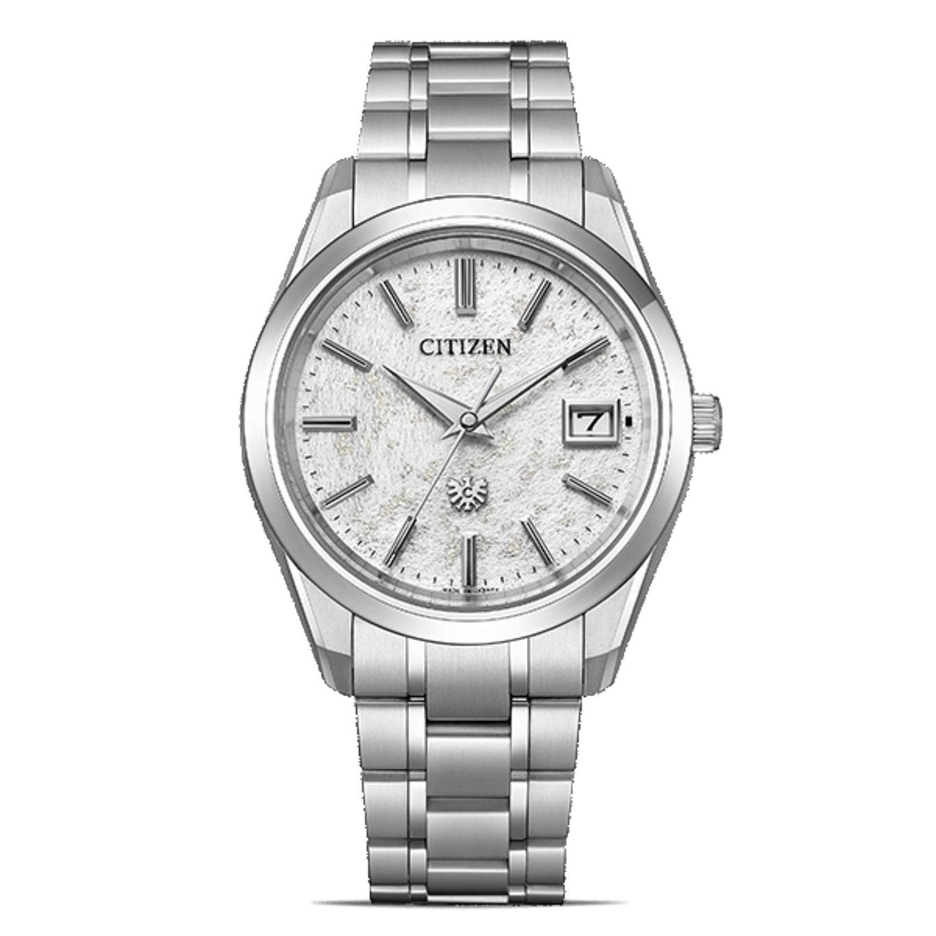 Citizen horloge met zilveren band en een witte, getextureerde wijzerplaat.