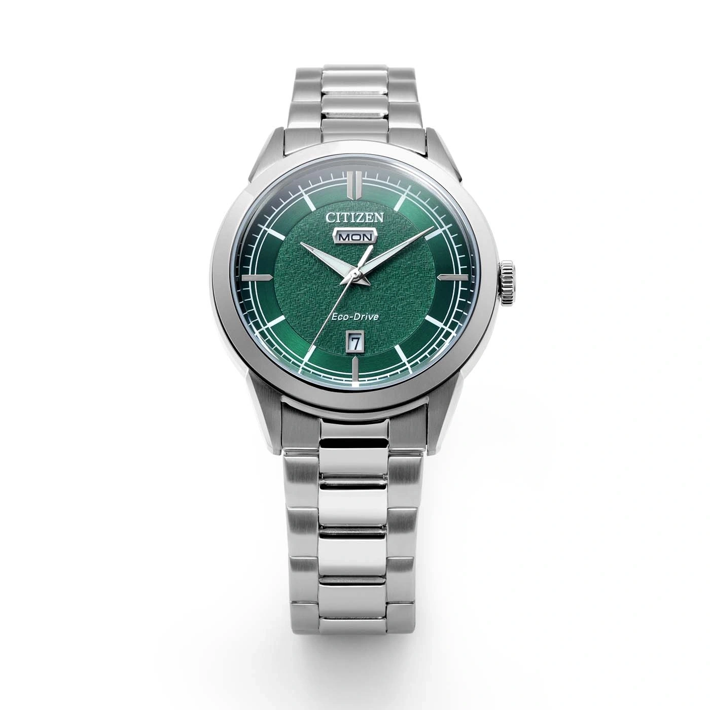 Een Citizen Eco-Drive horloge met groene wijzerplaat en zilveren band.