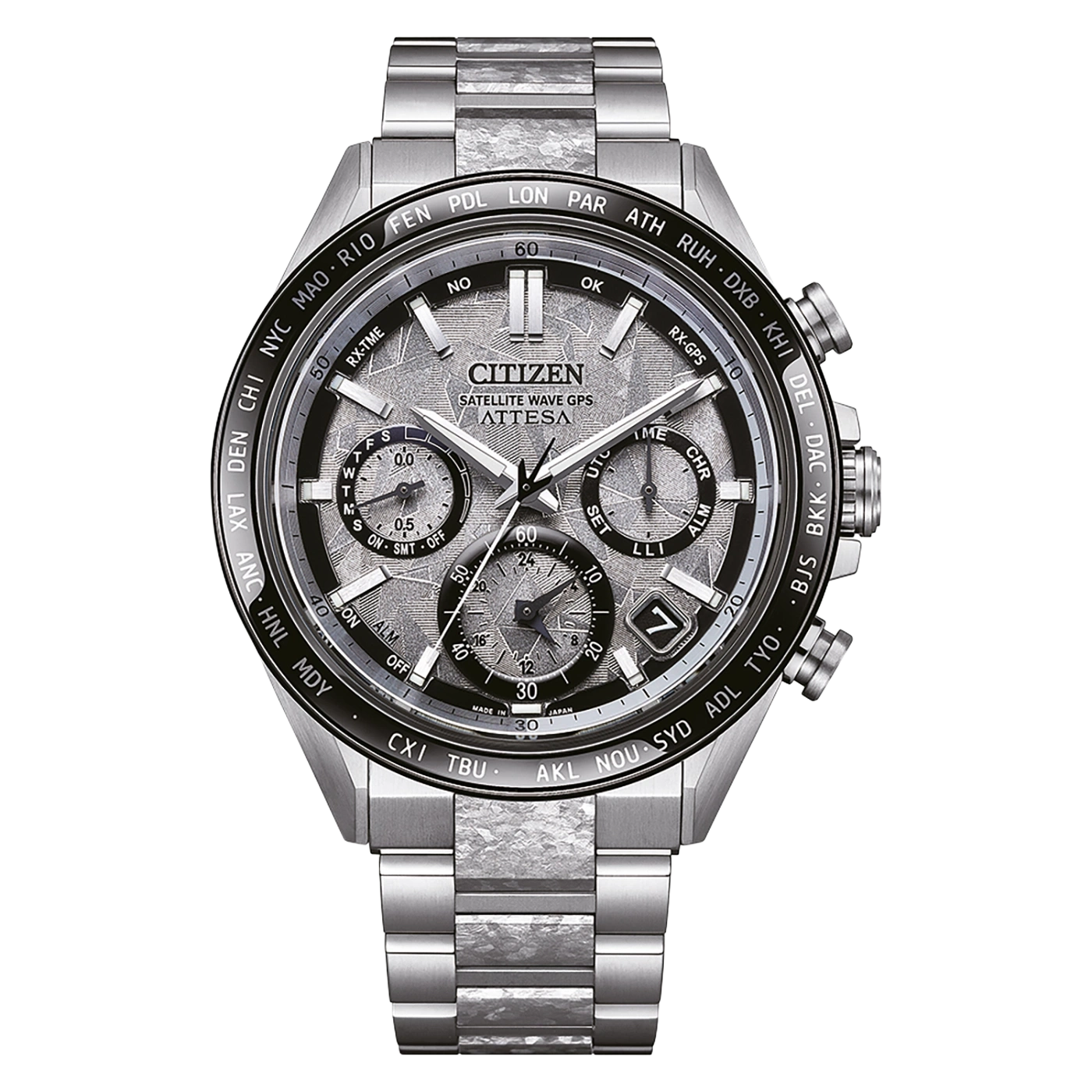 Een zilveren Citizen satellietgolf GPS-horloge met een getextureerd wijzerplaat en armband.