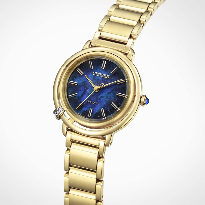 Gouden Citizen horloge met blauwe wijzerplaat en gouden band.